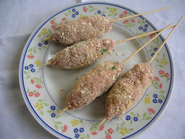 Frigarui - Crochete din Carne Tocata