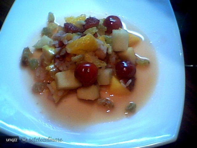 Mix de Fructe cu Orez