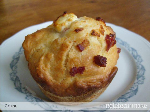 Muffins cu Branza Feta, Speck sau Salam