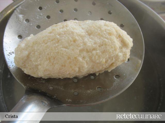 Supa Crema de Morcovi si Rosii cu Galuste de Urda (Ricotta)