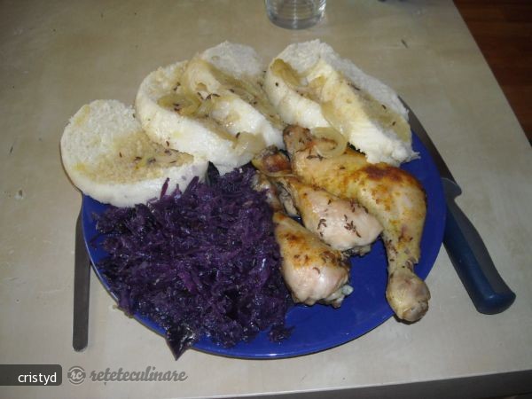 Carne cu Varza si Knedla (mancare Slovaca)