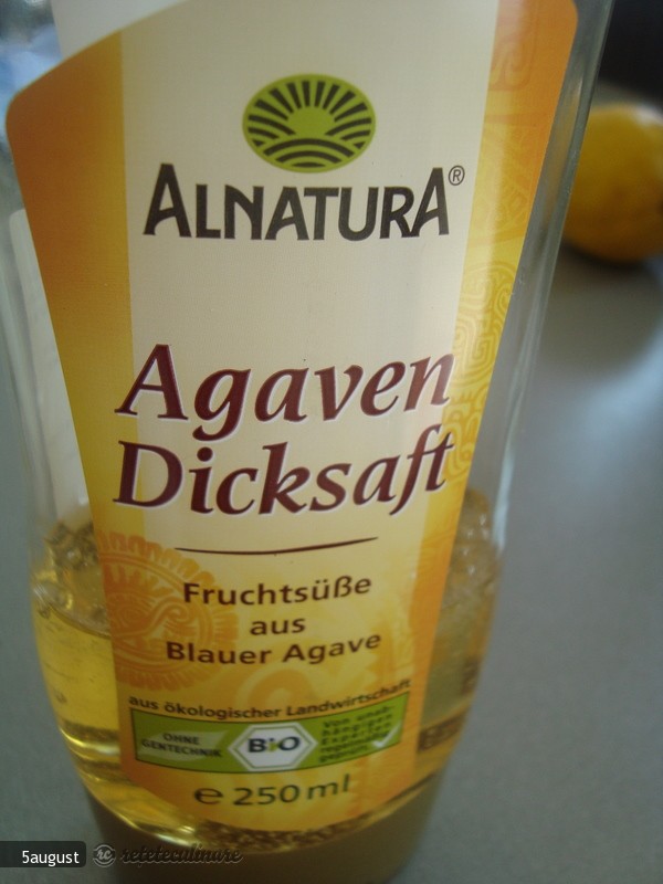 Inghetata de Fructe de Padure, banane si Avocado