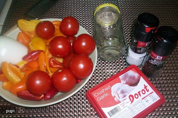 Peperonatta sau Mancare de Ardei Grasi