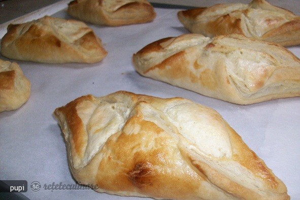 Cheese Danish (Placinta cu Branza Dulce)