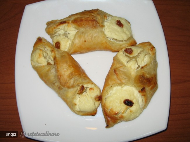 Cheese Danish (Placinta cu Branza Dulce)