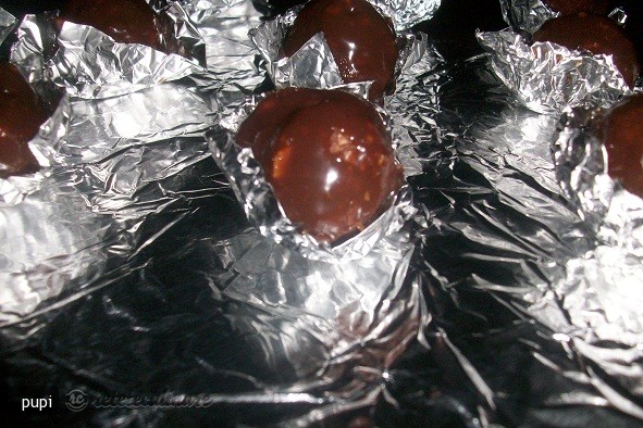 Ferrero Rocher (Bomboane de Ciocolata cu Alune)