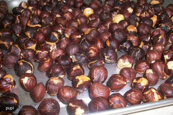 Ferrero Rocher (Bomboane de Ciocolata cu Alune)