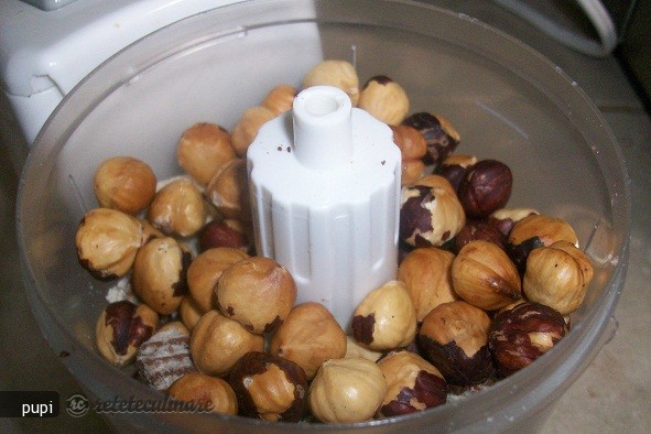 Ferrero Rocher (Bomboane de Ciocolata cu Alune)