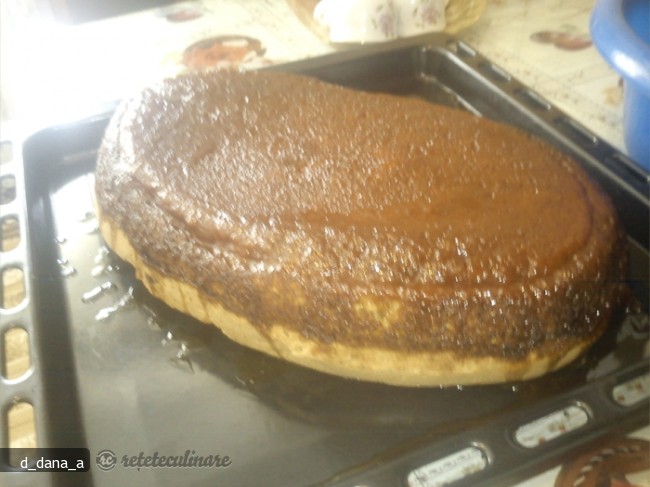 Tort cu Crema de Praf de Inghetata