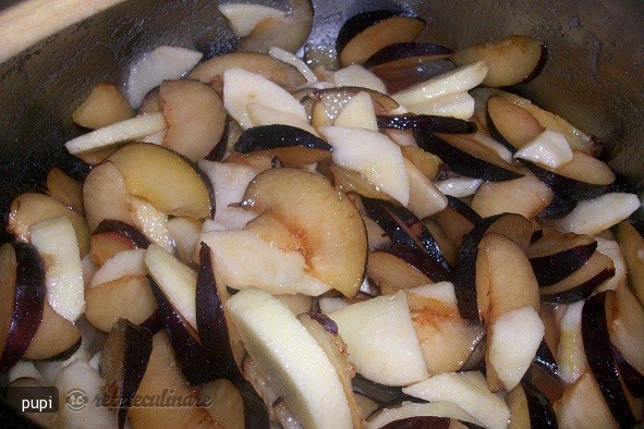 Marmelada de Prune si Mere cu Aroma de Lamiie