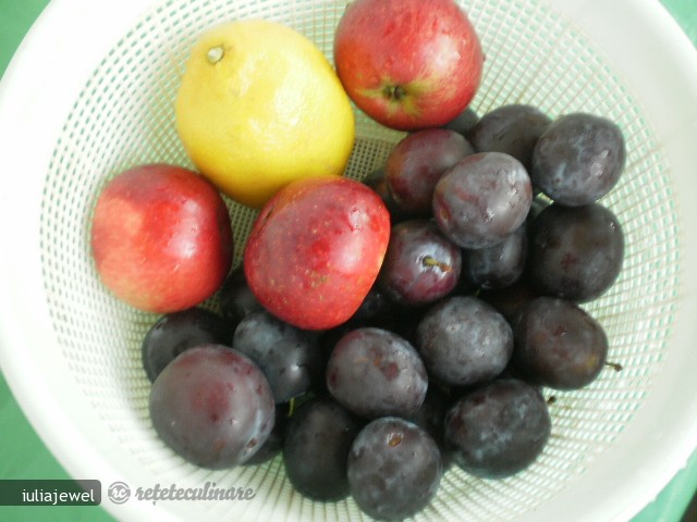 Marmelada de Prune si Mere cu Aroma de Lamiie
