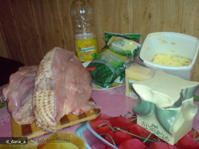 Piept de Curcan Umplut