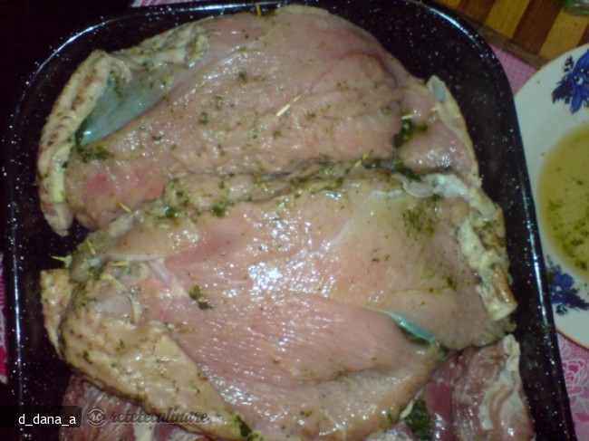 Piept de Curcan Umplut