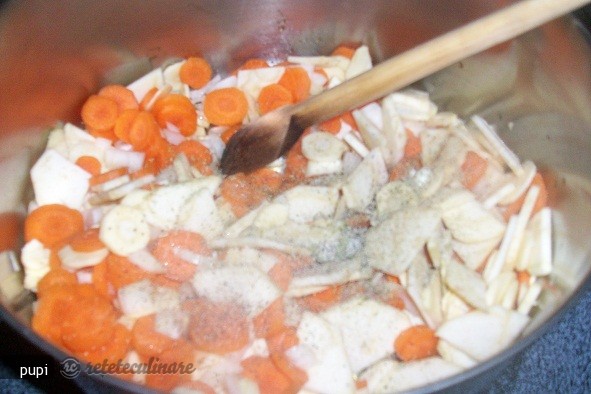 Placinta de Iarna cu Legume (Winter Vegetable Pie)