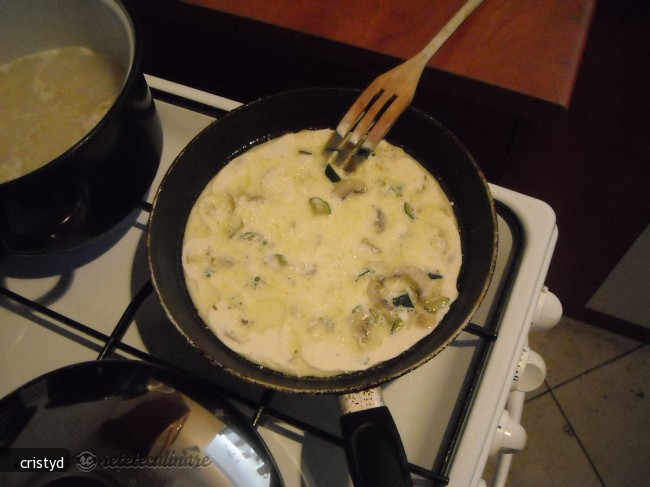 Penne cu Sos de Smantana si Spanac