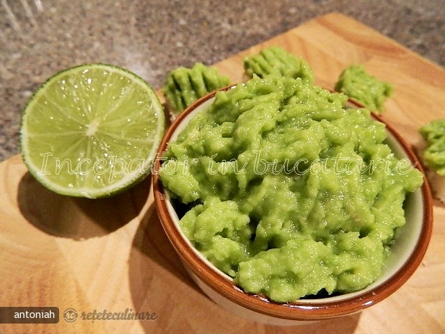 Pasta cu Avocado si Usturoi