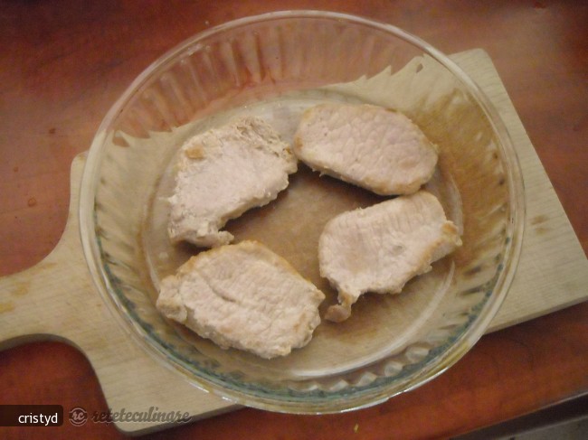 Friptura de Porc cu Vin Rosu