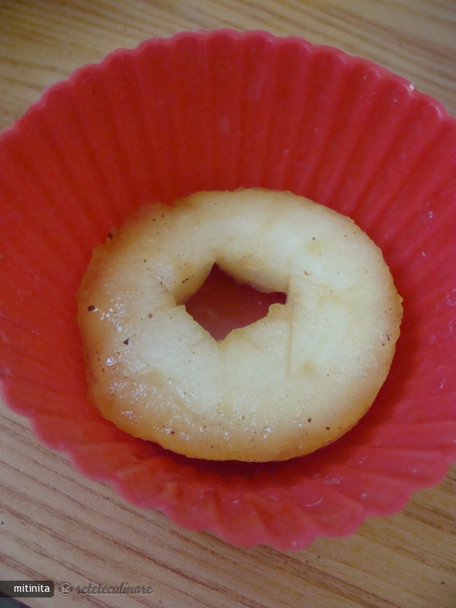 Creme Piatou, Mere Caramelizate si Napolitane din Mere Uscate