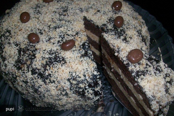 Tort `Violeta` (Cacao cu Crema de Nuci)