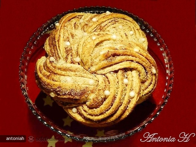 Russian Rose Bread