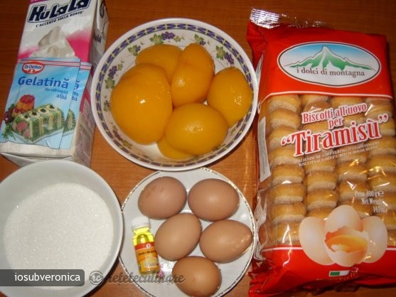 Tort cu Capsuni si Mousse de Piersici