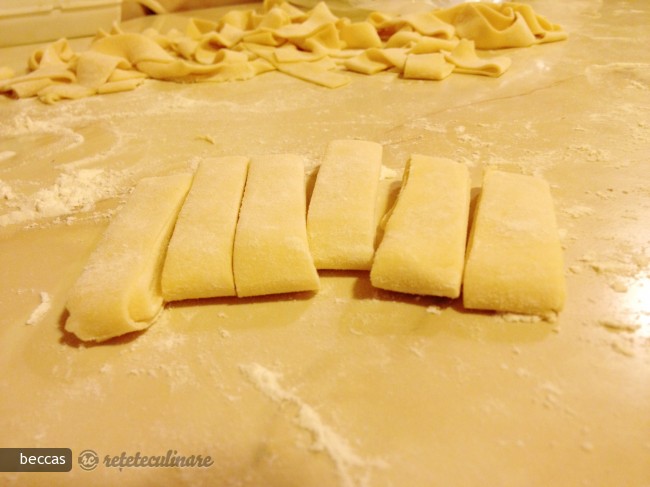 Fettuccine de Casa cu Sos Marinara