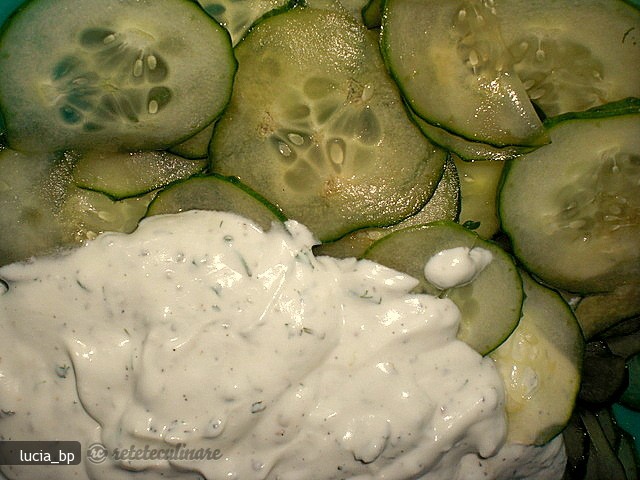 Salata de Castraveti cu Susan