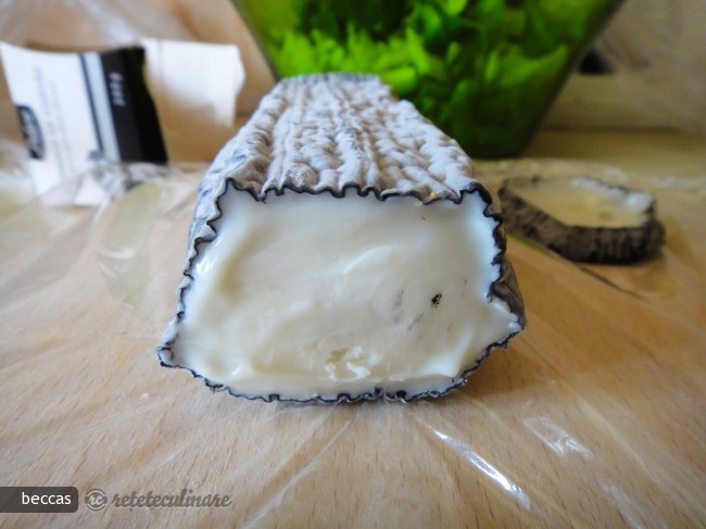 Salata cu Branza de Capra si Dressing Thousand Island