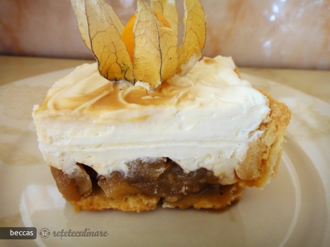 Tarta cu Mere, Sos Caramel si Mascarpone