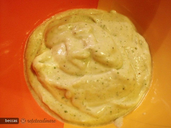 Salata de Cartofi cu Bacon si Sos Gorgonzola