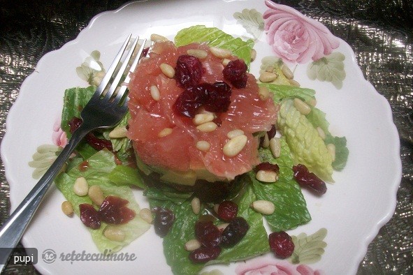 Salata de Iarna cu Sfecla Coapta, Avocado si Grapefruit