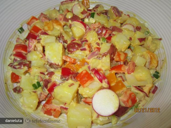 Salata de Cartofi Rosii cu Bacon
