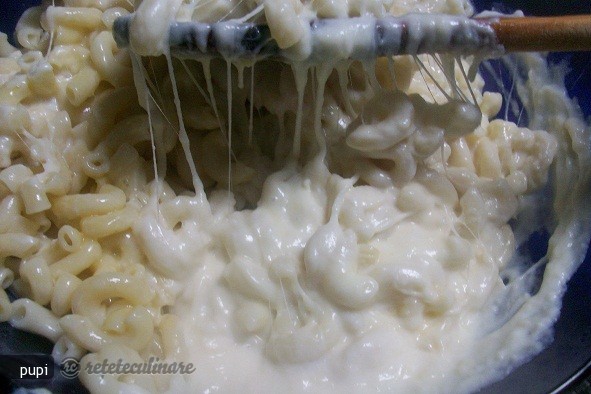 Mac & Cheese (Faimoasele Macaroane Americane)