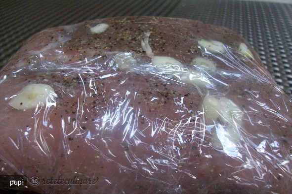 Porcul in `Gradina cu Salata`