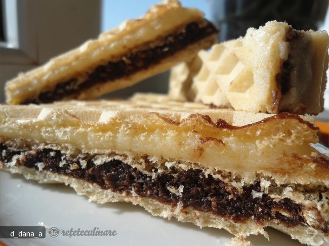 Napolitana cu Doua Creme