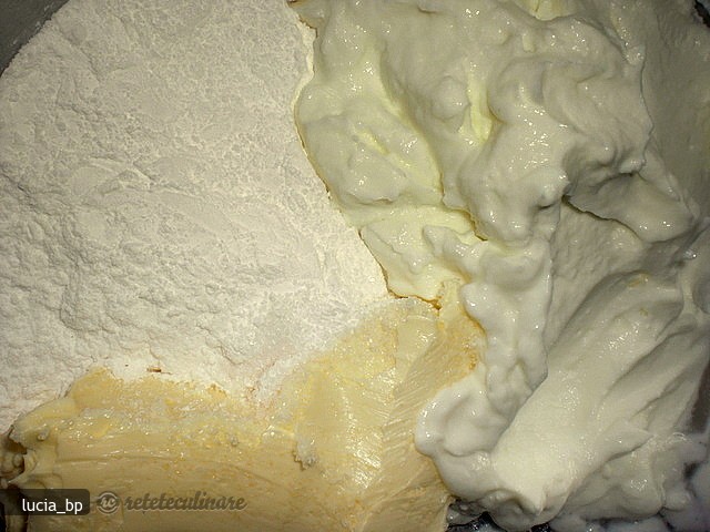 Prajitura cu Crema Mascarpone