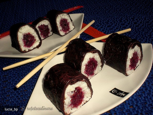 Sushi din Clatite de Ciocolata cu Visine