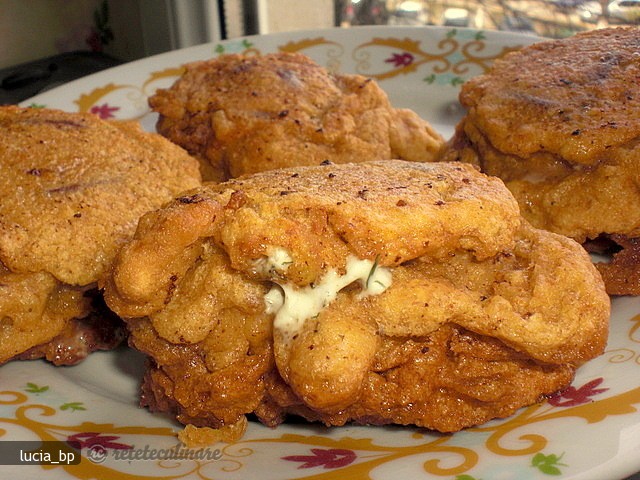 Ciuperci Pane Umplute cu Crema de Branza