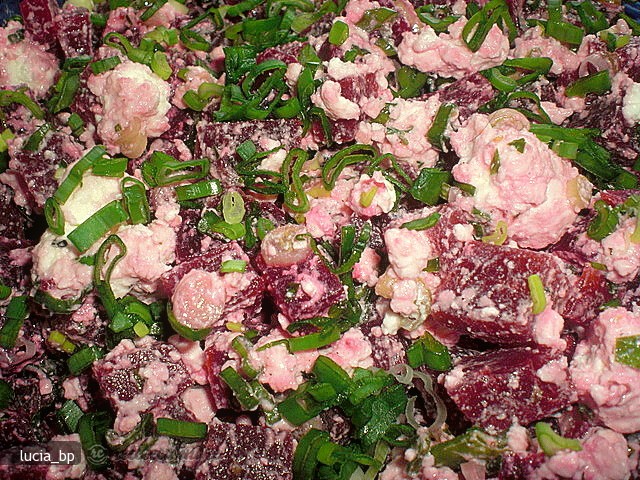 Salata de Sfecla cu Branza de Vaci