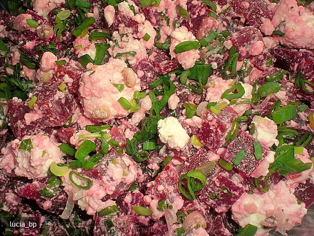 Salata de Sfecla cu Branza de Vaci