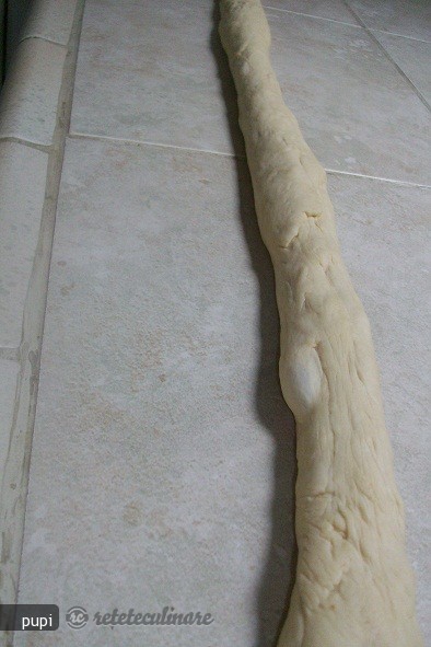 Paine Alba Impletita dintr-o singura bucata