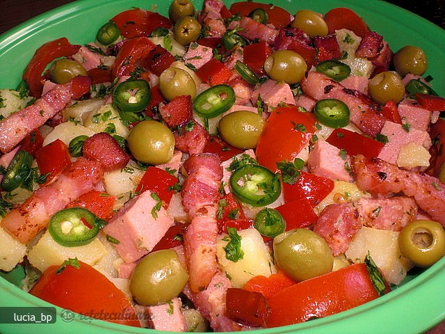 Salata de Cartofi cu Sunca si Bacon