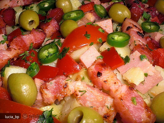 Salata de Cartofi cu Sunca si Bacon