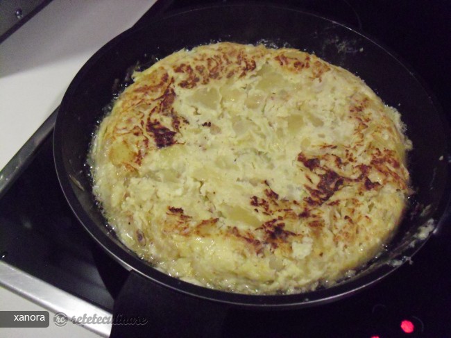 Omleta Spaniola - Tortilla de Patatas Y Cebolla