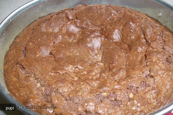 Tort `Ben Affleck` sau tort de ciocolata si alune