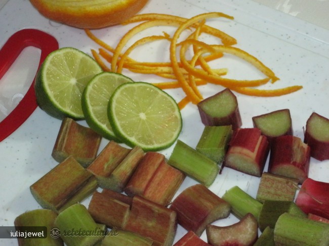 Dulceata de Rubarba