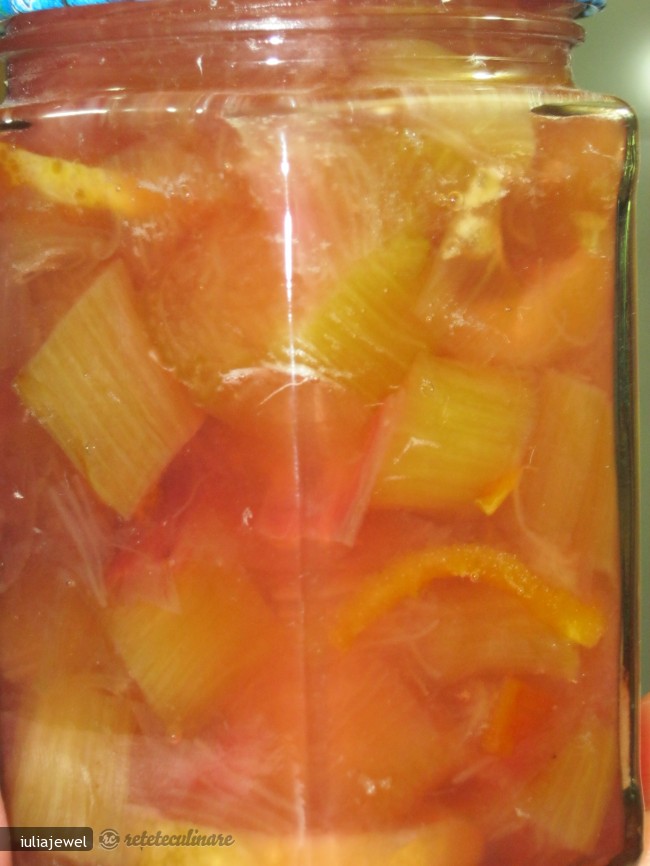 Dulceata de Rubarba