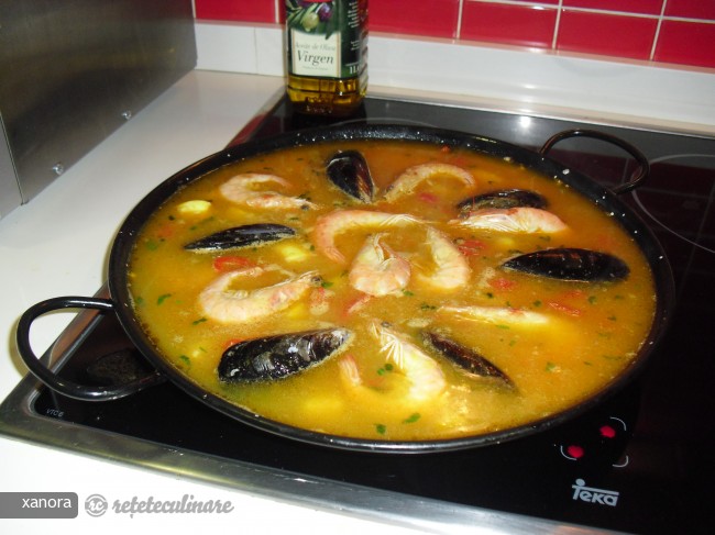 Paella cu Fructe de Mare