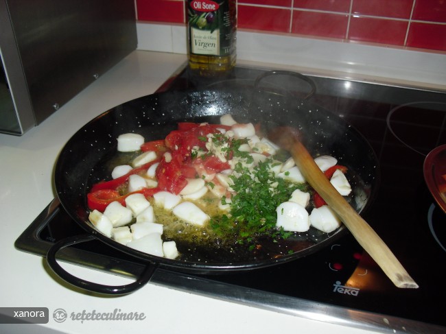 Paella cu Fructe de Mare