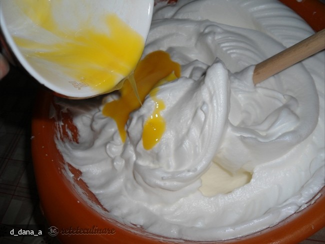 Tort cu Ananas